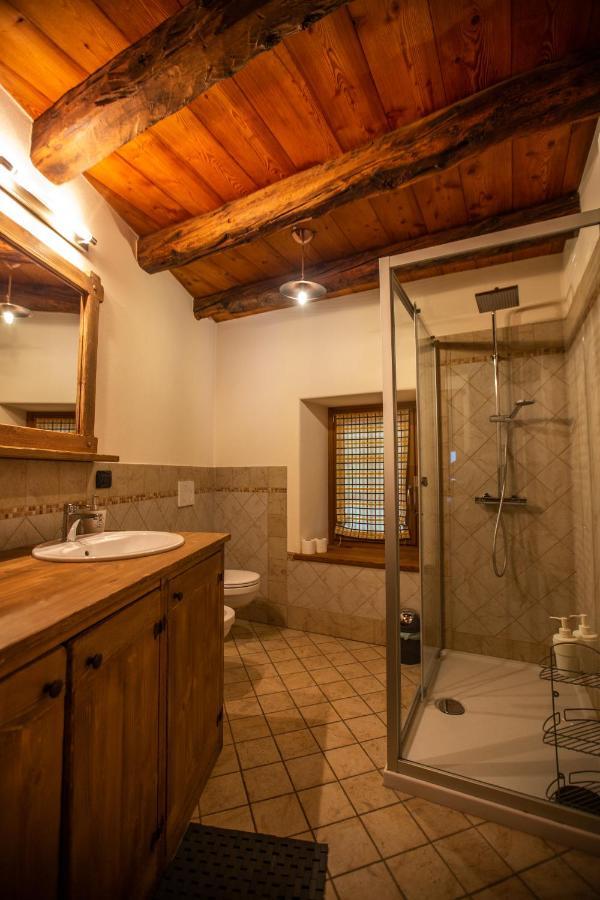 L'Atelier Du Temps - Les Greniers Appartements Aosta Exteriör bild