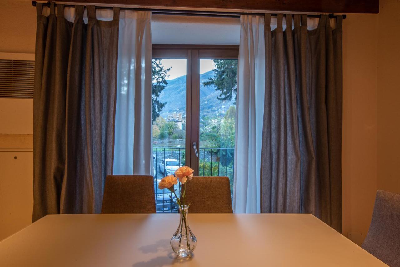 L'Atelier Du Temps - Les Greniers Appartements Aosta Exteriör bild