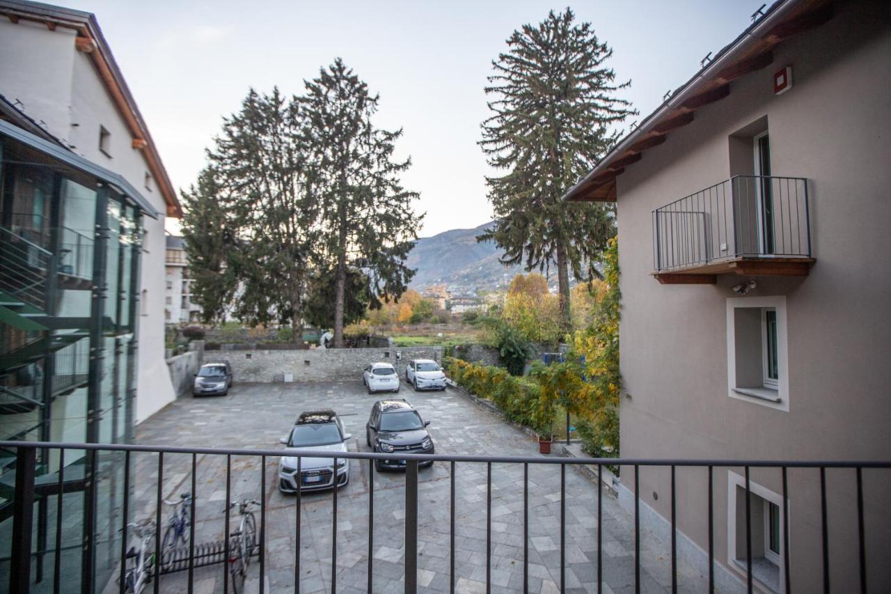 L'Atelier Du Temps - Les Greniers Appartements Aosta Exteriör bild