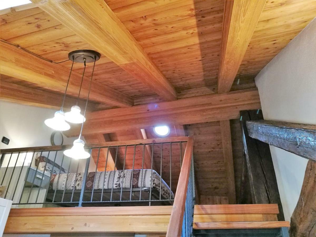 L'Atelier Du Temps - Les Greniers Appartements Aosta Exteriör bild