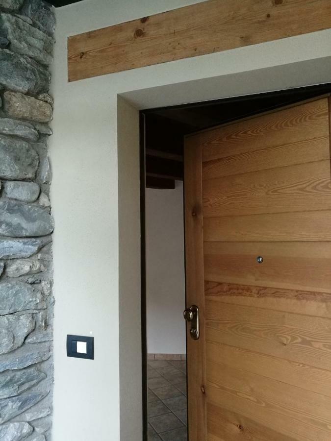L'Atelier Du Temps - Les Greniers Appartements Aosta Exteriör bild