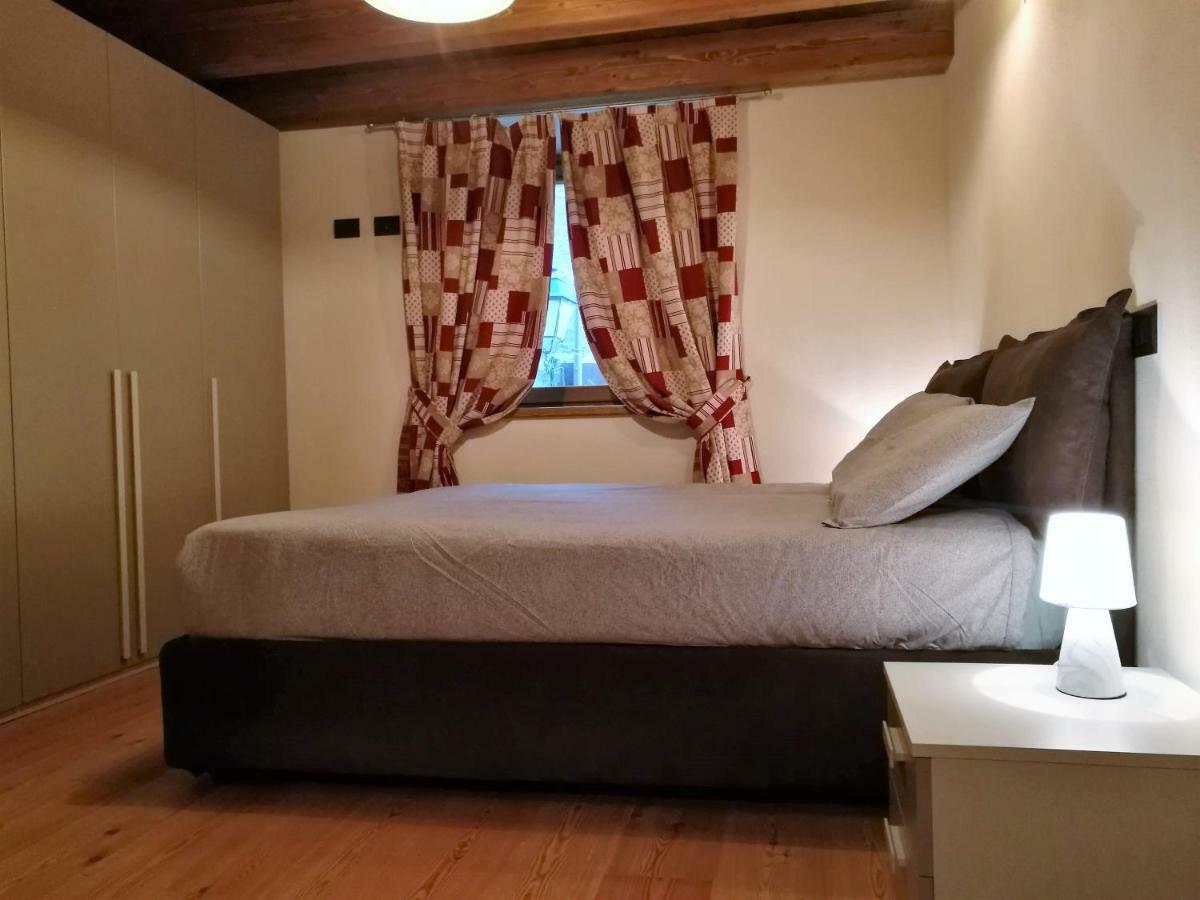 L'Atelier Du Temps - Les Greniers Appartements Aosta Exteriör bild