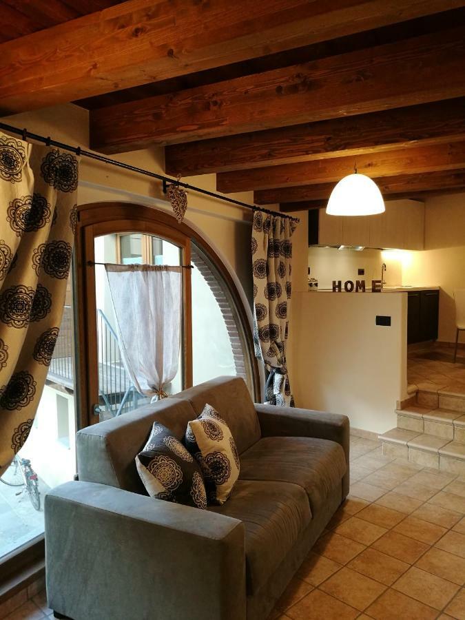 L'Atelier Du Temps - Les Greniers Appartements Aosta Exteriör bild