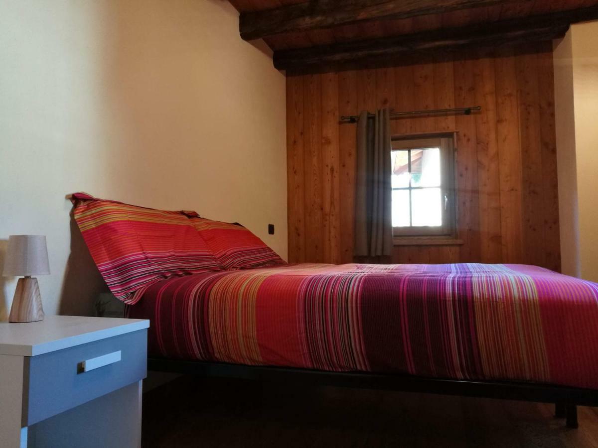 L'Atelier Du Temps - Les Greniers Appartements Aosta Exteriör bild