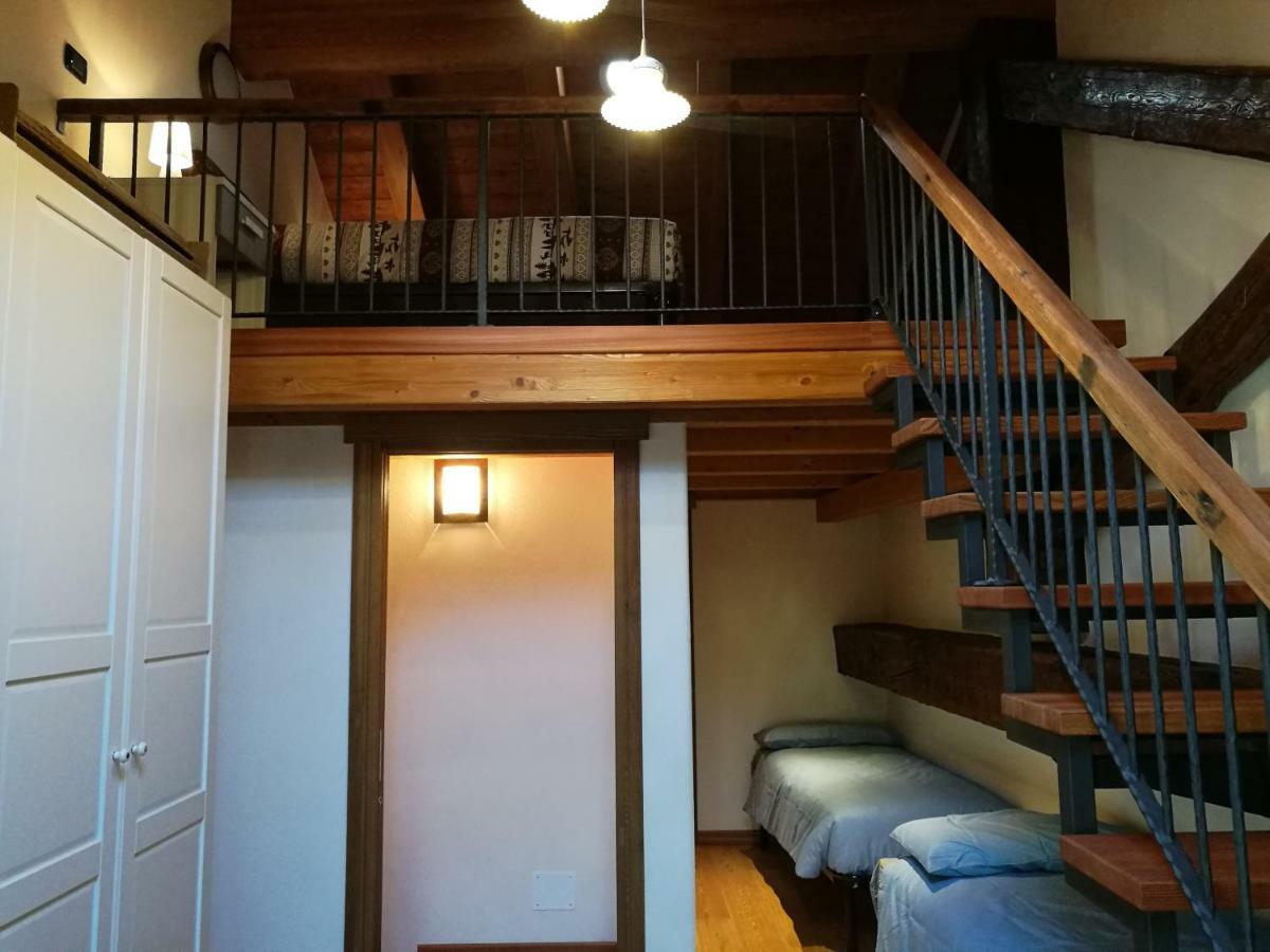 L'Atelier Du Temps - Les Greniers Appartements Aosta Exteriör bild
