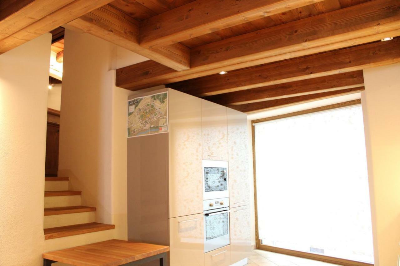 L'Atelier Du Temps - Les Greniers Appartements Aosta Exteriör bild