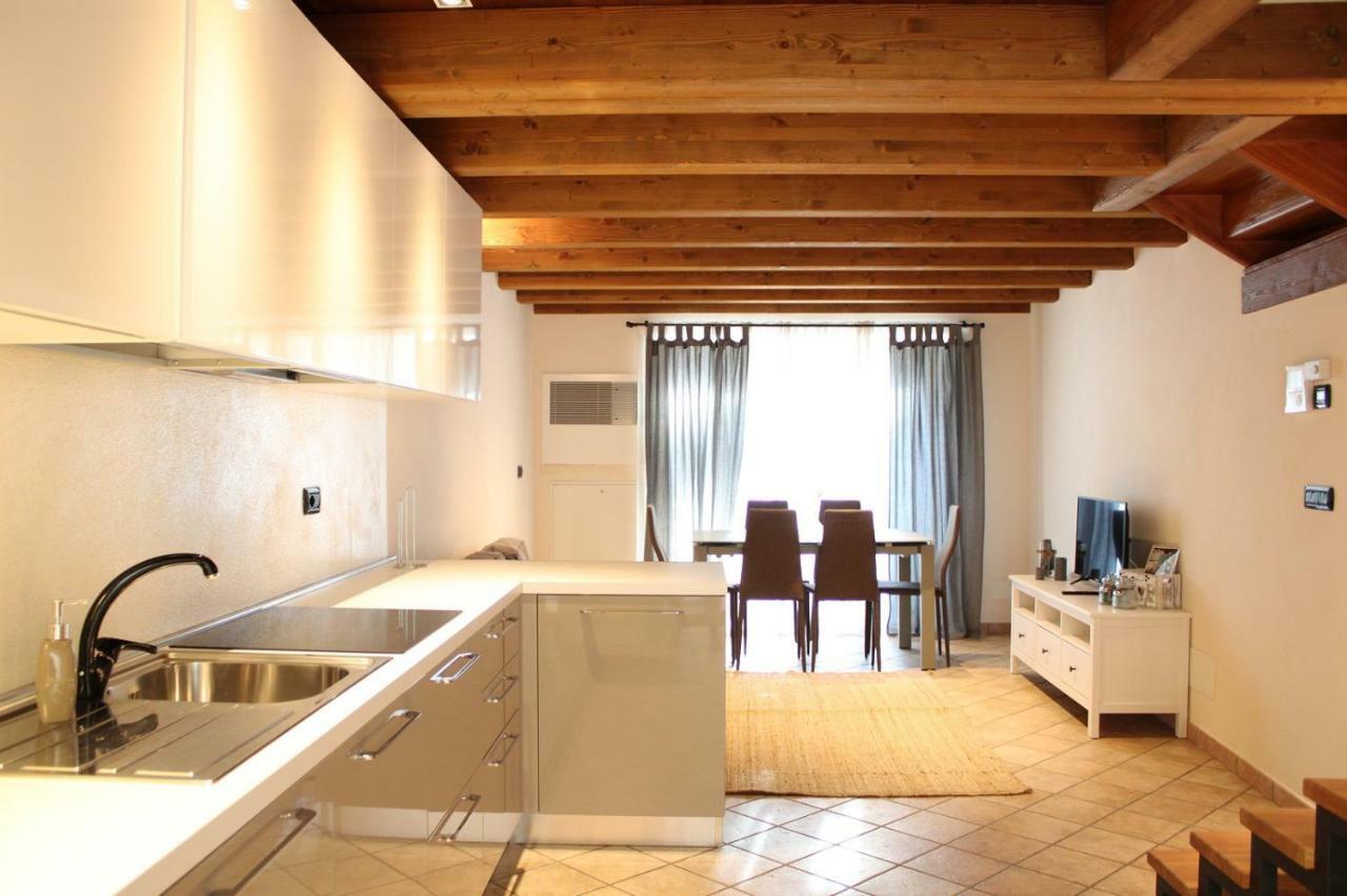 L'Atelier Du Temps - Les Greniers Appartements Aosta Exteriör bild
