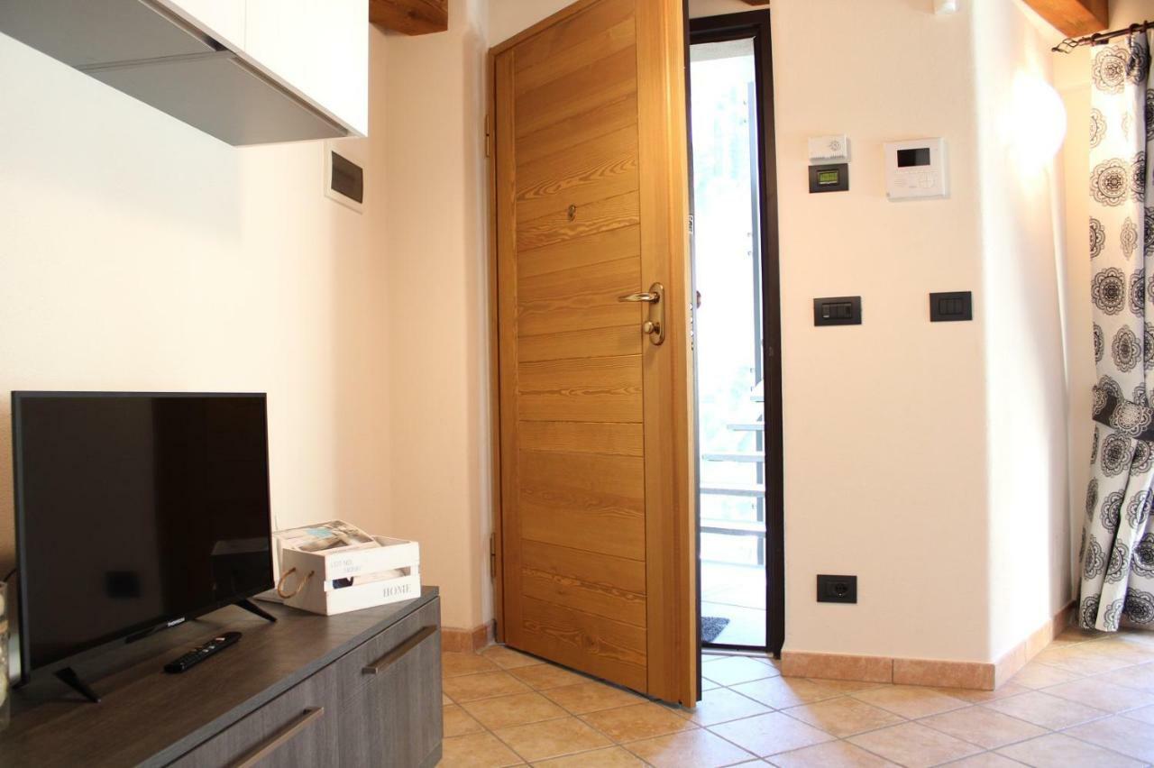 L'Atelier Du Temps - Les Greniers Appartements Aosta Exteriör bild