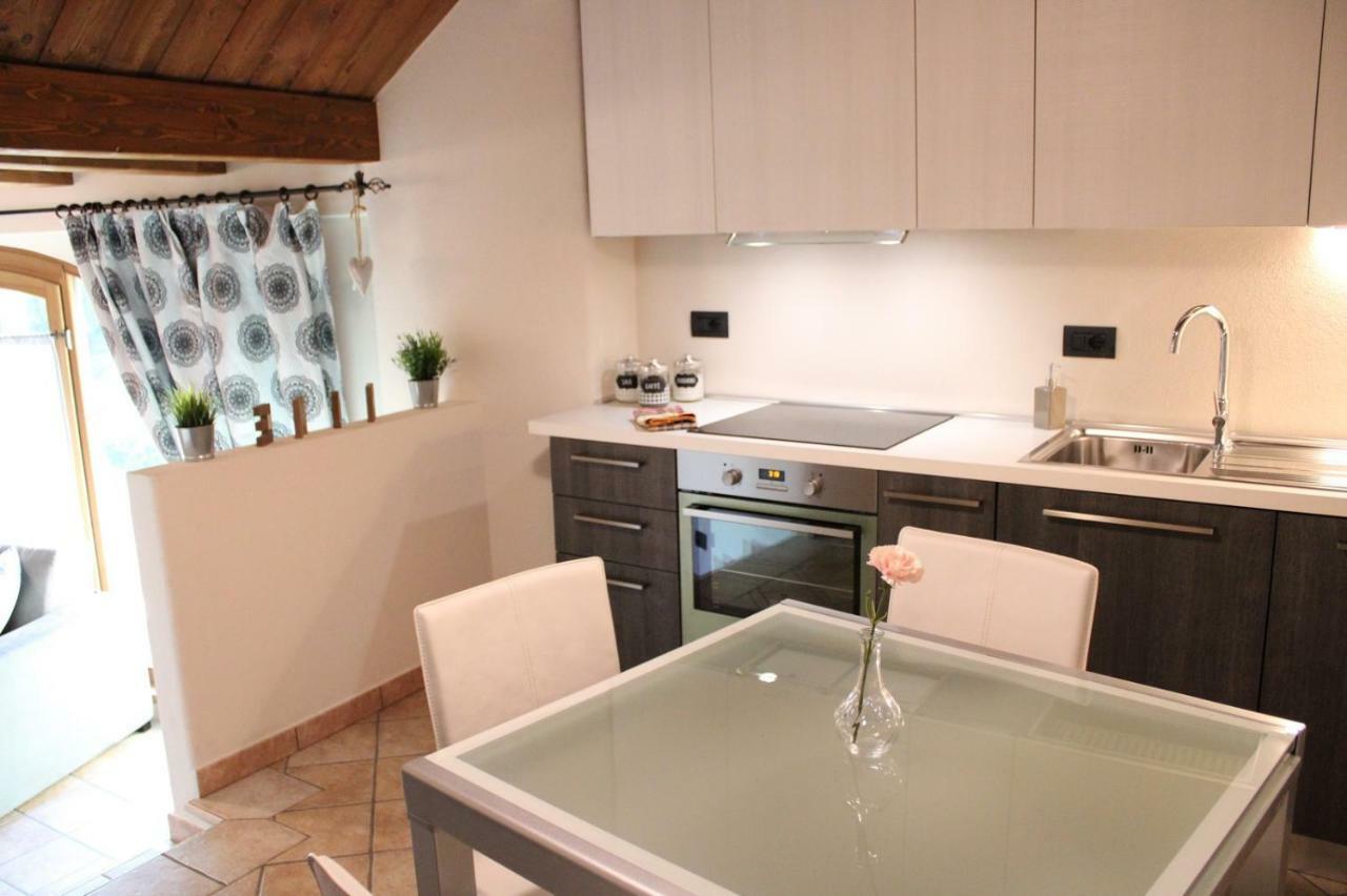 L'Atelier Du Temps - Les Greniers Appartements Aosta Exteriör bild